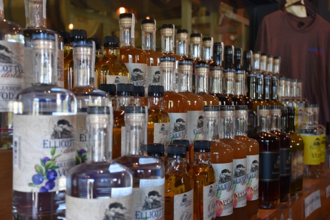 Ellicottville Distillery Liquor - Pioneer Award